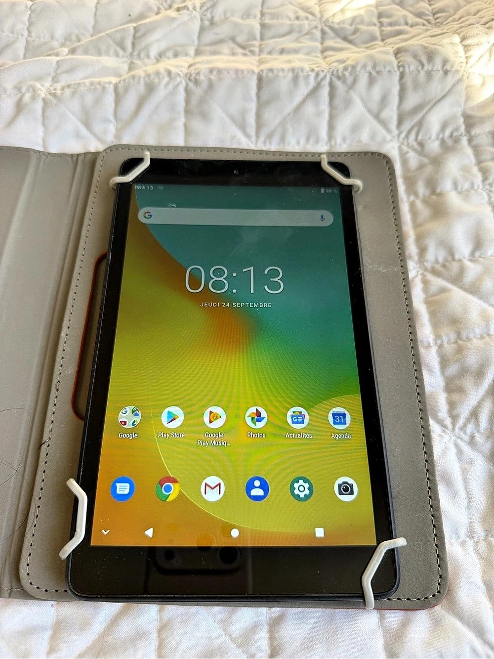 ZTE Grand X View 3 Tablet with Case & Charger